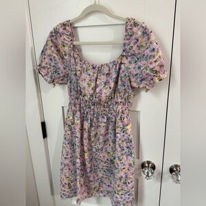 Women’s Iris Floral Lilac Dress size medium like new
